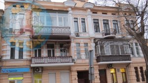 Базарная 48 Ремонт фасади, арки, замена крыши